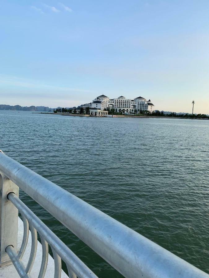 Manchester Hotel Ha Long Luaran gambar